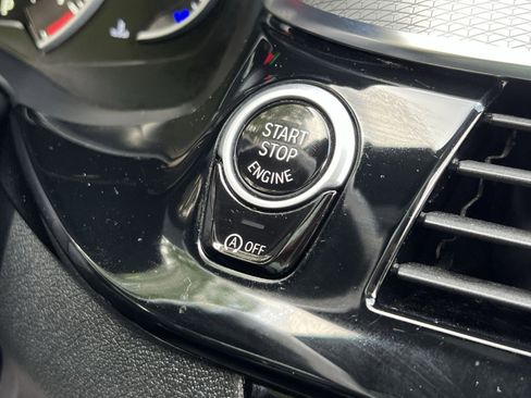 Used 2019 BMW 540i xDrive w/ M Sport Package AWD/4WD image 38