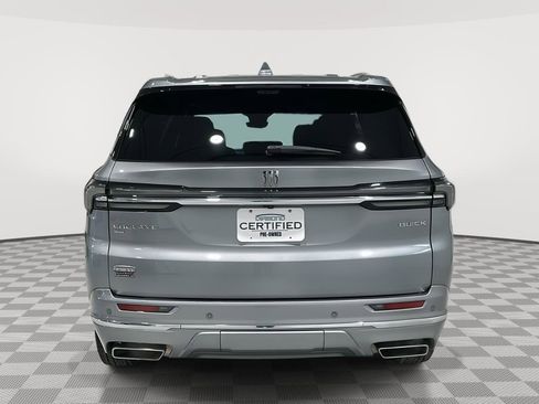 Used 2025 Buick Enclave Avenir w/ Super Cruise Package image 4