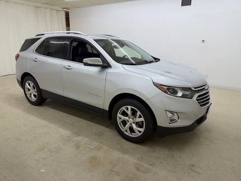 Used 2021 Chevrolet Equinox Premier AWD/4WD image 7