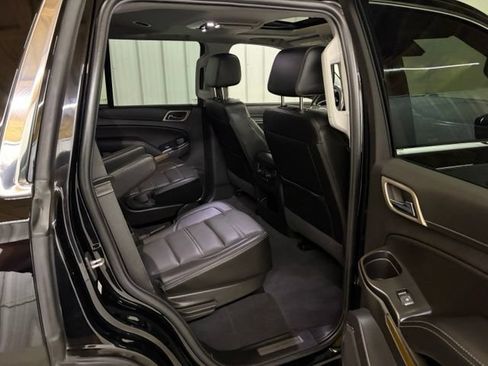 Used 2020 GMC Yukon Denali w/ Denali Ultimate Black Edition AWD/4WD image 24