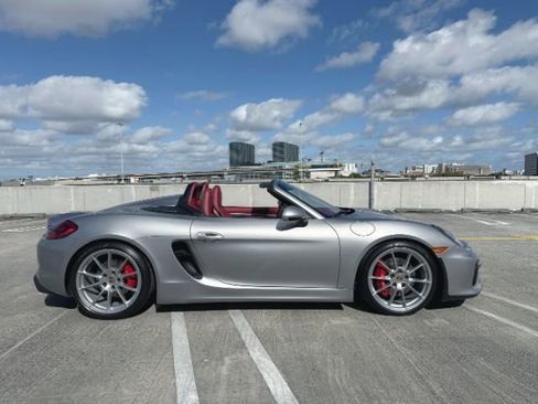 Used 2016 Porsche Boxster Spyder image 5