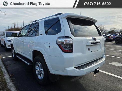 Used 2023 Toyota 4Runner SR5 Premium image 4