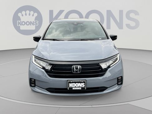 Used 2023 Honda Odyssey Sport image 11