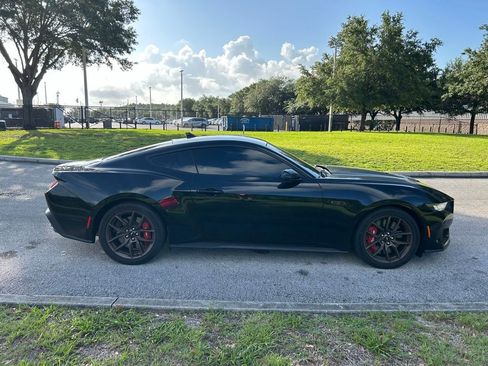 Used 2024 Ford Mustang GT Premium RWD image 7