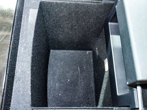 Used 2020 Lincoln Navigator Reserve image 23