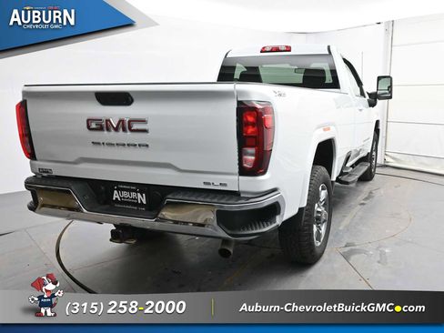 Certified 2025 GMC Sierra 2500 SLE w/ SLE Convenience Package image 4