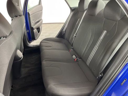 Used 2023 Hyundai Elantra SEL w/ Convenience Package FWD image 41