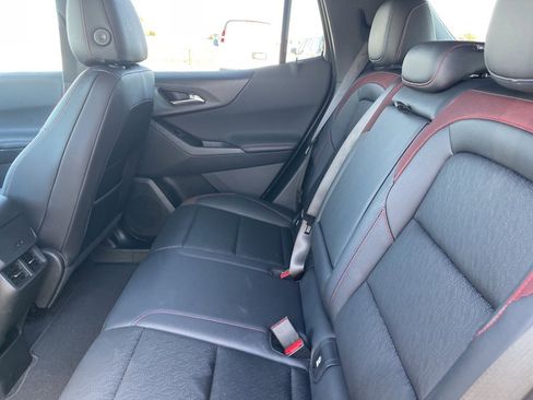 Certified 2025 Chevrolet Equinox RS w/ Safety and Technology Package image 17