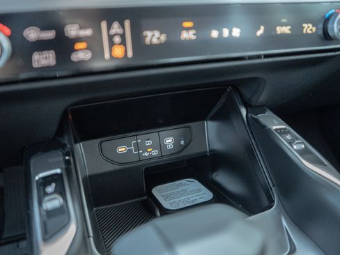 New 2026 Kia Sorento S image 18