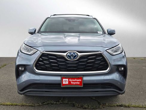 Used 2021 Toyota Highlander Limited AWD/4WD image 9