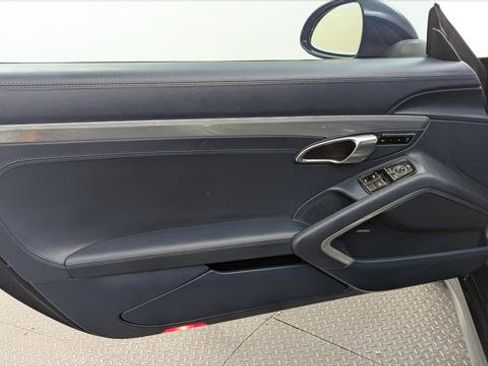 Used 2014 Porsche 911 Carrera 4S AWD/4WD image 15