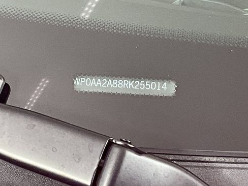 Used 2024 Porsche 718 Cayman image 11