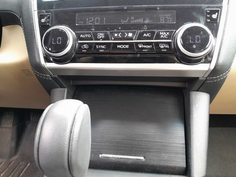 Used 2019 Subaru Outback 2.5i Premium AWD/4WD image 24