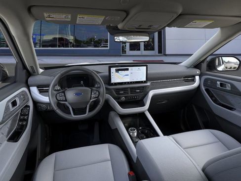 New 2026 Ford Explorer Platinum w/ LUX Leather Package image 9