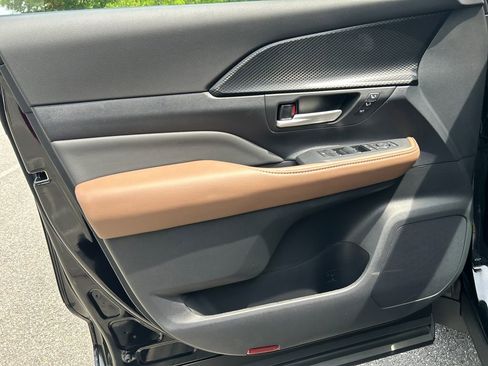 New 2026 Toyota Grand Highlander AWD Hybrid image 18