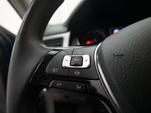 Used 2019 Volkswagen Atlas SE image 19