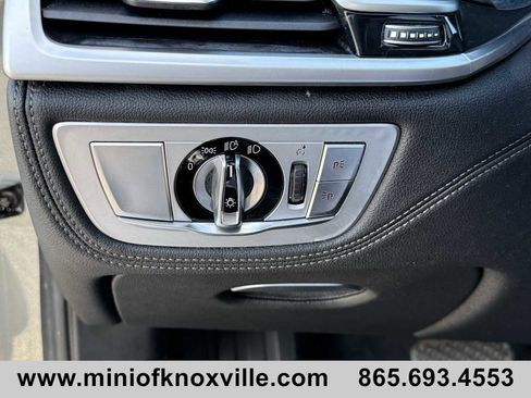 Used 2019 BMW 740i w/ Cold Weather Package image 27