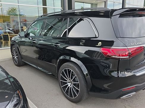 Used 2023 Mercedes-Benz GLS 450 4MATIC image 3