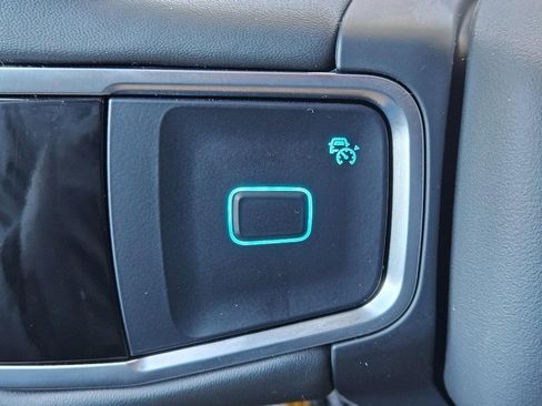 New 2025 Ford Expedition Active image 11