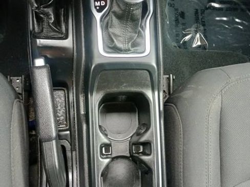 Used 2022 Jeep Wrangler Sport AWD/4WD image 25