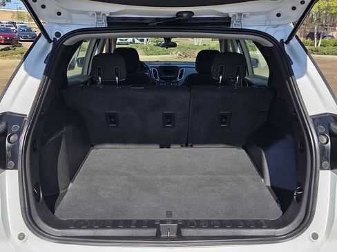 Used 2019 Chevrolet Equinox LS image 23