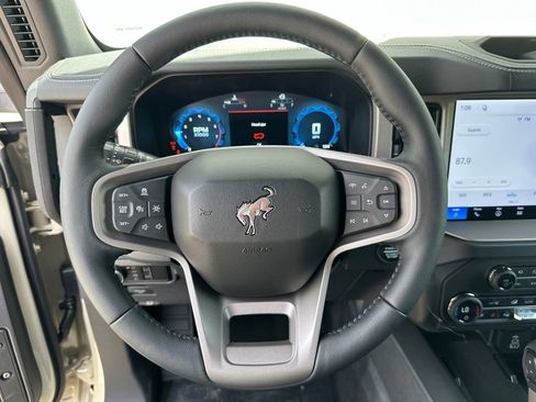 New 2026 Ford Bronco Outer Banks w/ Sasquatch Package AWD/4WD image 8