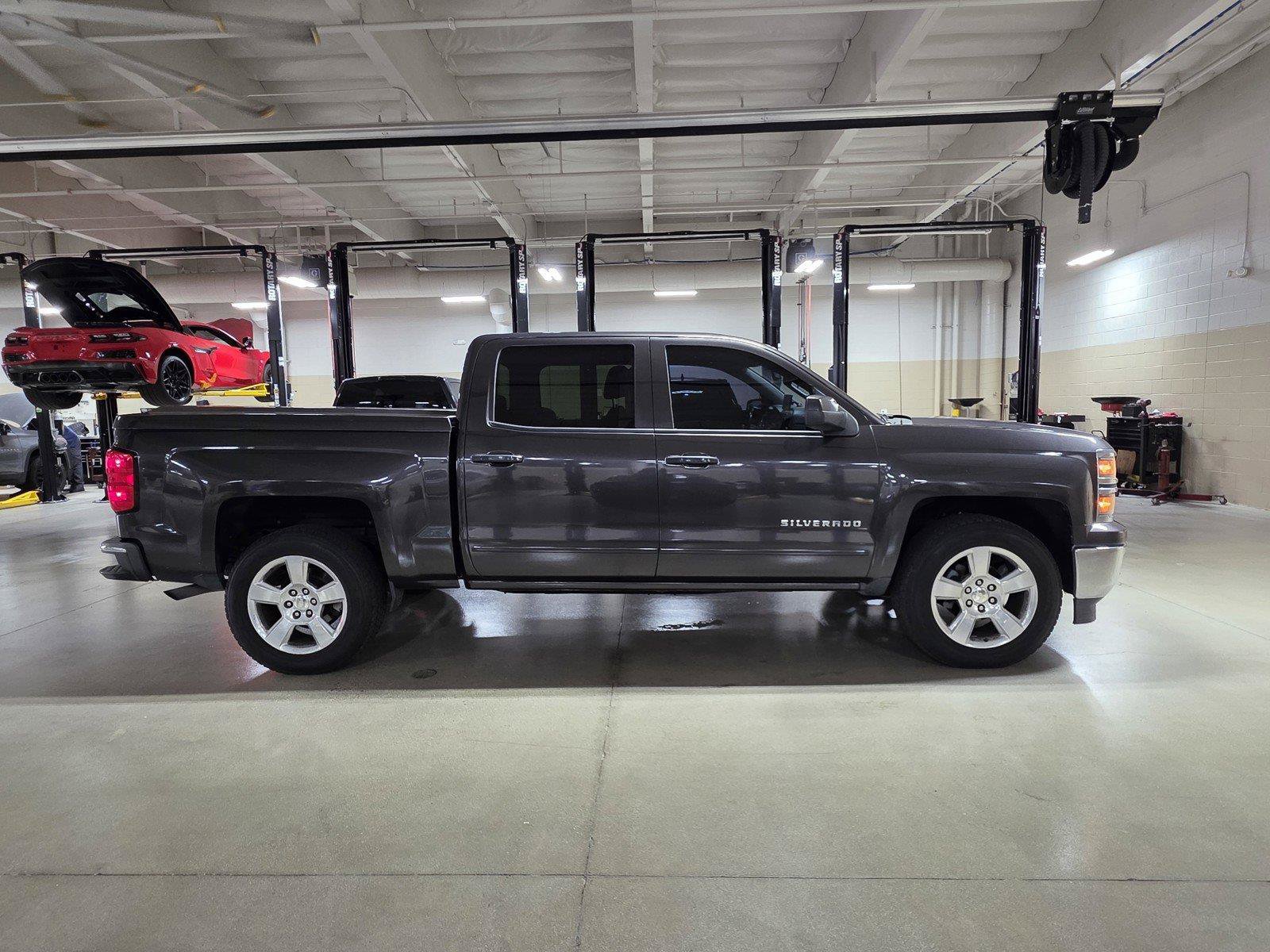 Used 2015 Chevrolet Silverado 1500 LT w/ LT Convenience Package RWD image 8