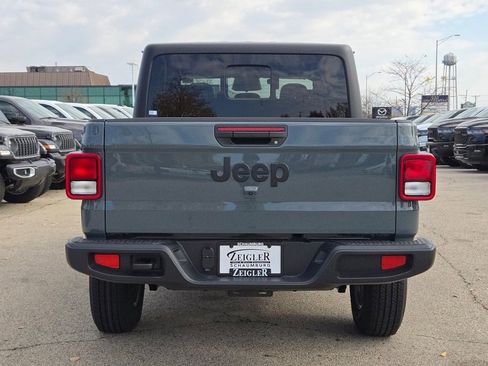 New 2026 Jeep Gladiator Sport image 14