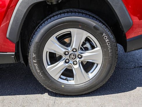 Used 2024 Toyota RAV4 XLE AWD/4WD image 29
