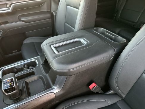 Used 2022 Chevrolet Silverado 1500 LTZ image 21