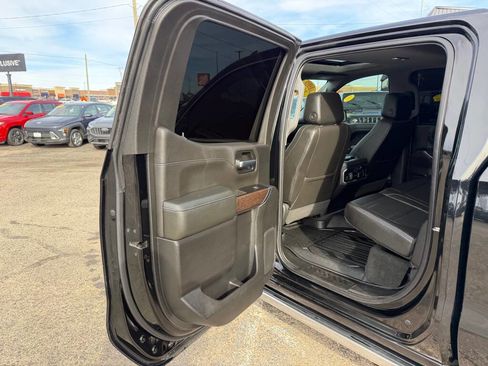 Used 2019 GMC Sierra 1500 Denali w/ Denali Ultimate Package image 40