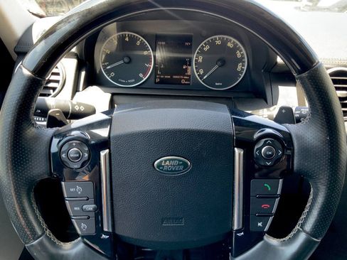 Used 2016 Land Rover LR4 HSE AWD/4WD image 10