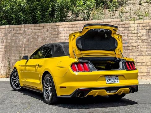 Used 2016 Ford Mustang Premium RWD image 26