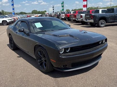 Used 2018 Dodge Challenger R/T w/ Blacktop Package RWD image 6