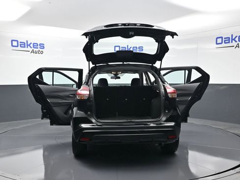 Used 2024 Nissan Kicks SV image 54