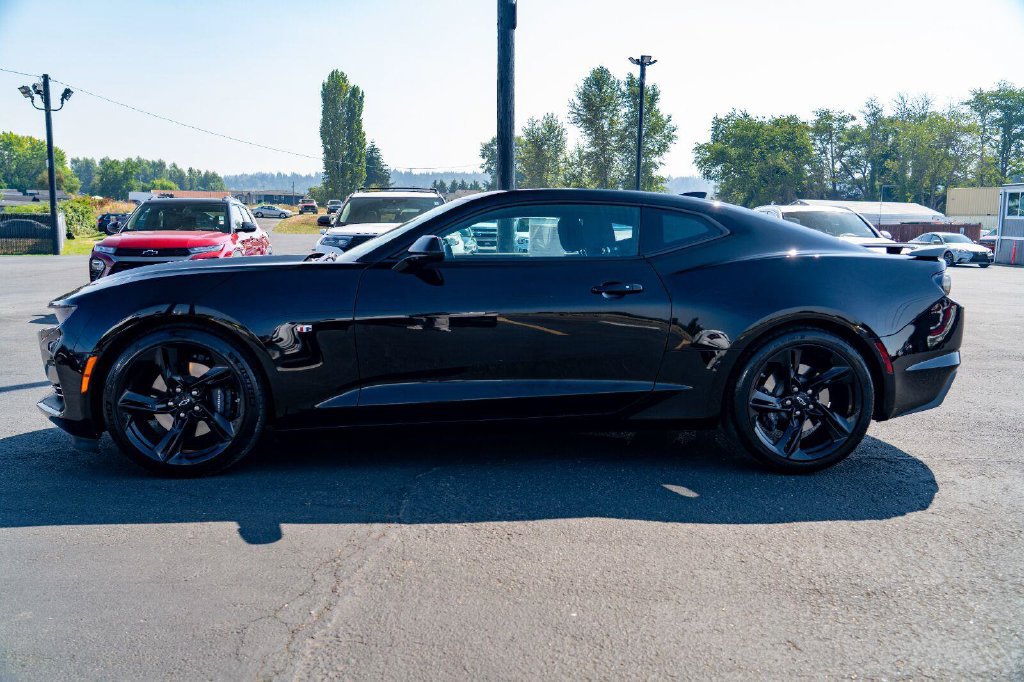 Used 2023 Chevrolet Camaro SS RWD image 12
