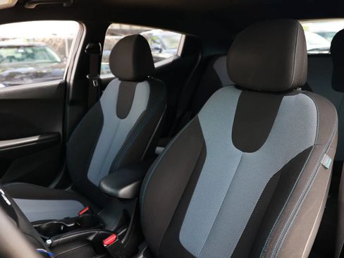 Used 2019 Hyundai Veloster 2.0 FWD image 19