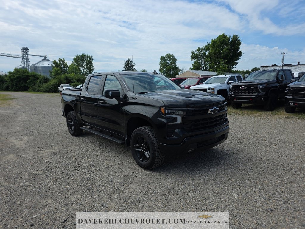 Used 2025 Chevrolet Silverado 1500 LT Trail Boss w/ LT Trail Boss Premium Package AWD/4WD image 8