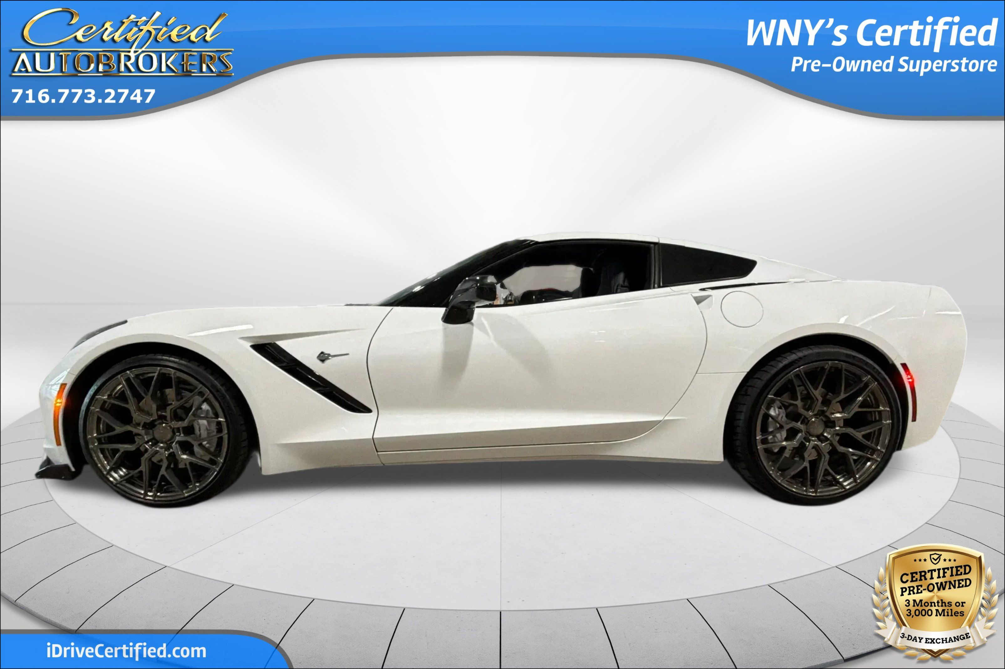 Used 2016 Chevrolet Corvette Stingray Coupe w/ 2LT Preferred Equipment Group RWD image 9