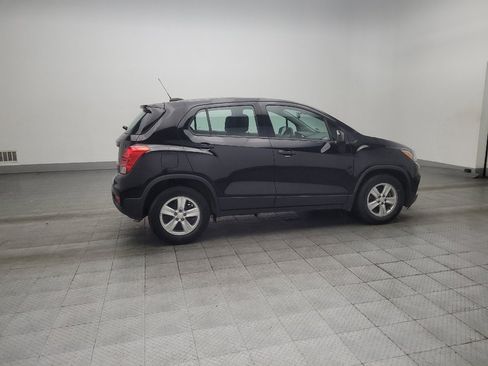 Used 2020 Chevrolet Trax LS FWD image 10