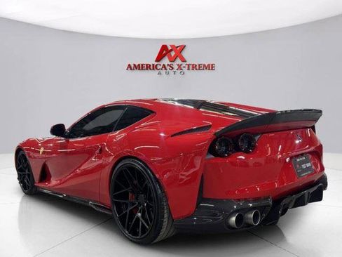 Used 2019 Ferrari 812 Superfast RWD image 5
