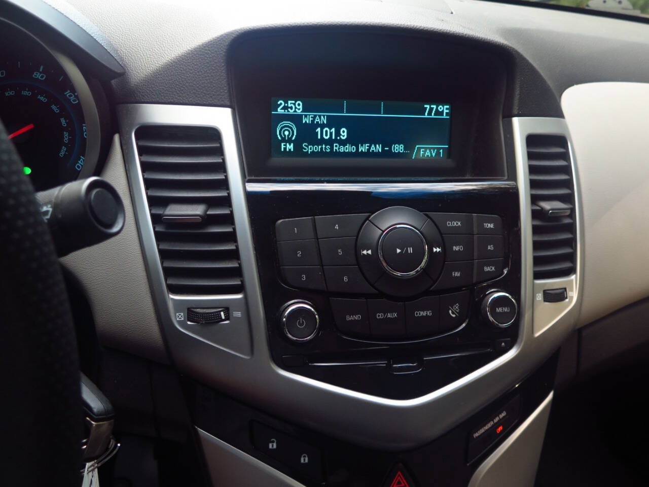 Used 2011 Chevrolet Cruze LS w/ Connectivity Package FWD image 11