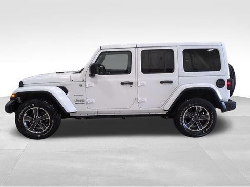 Used 2023 Jeep Wrangler Unlimited Sahara AWD/4WD image 10