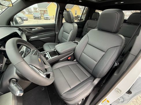 New 2026 Chevrolet Traverse LT image 14