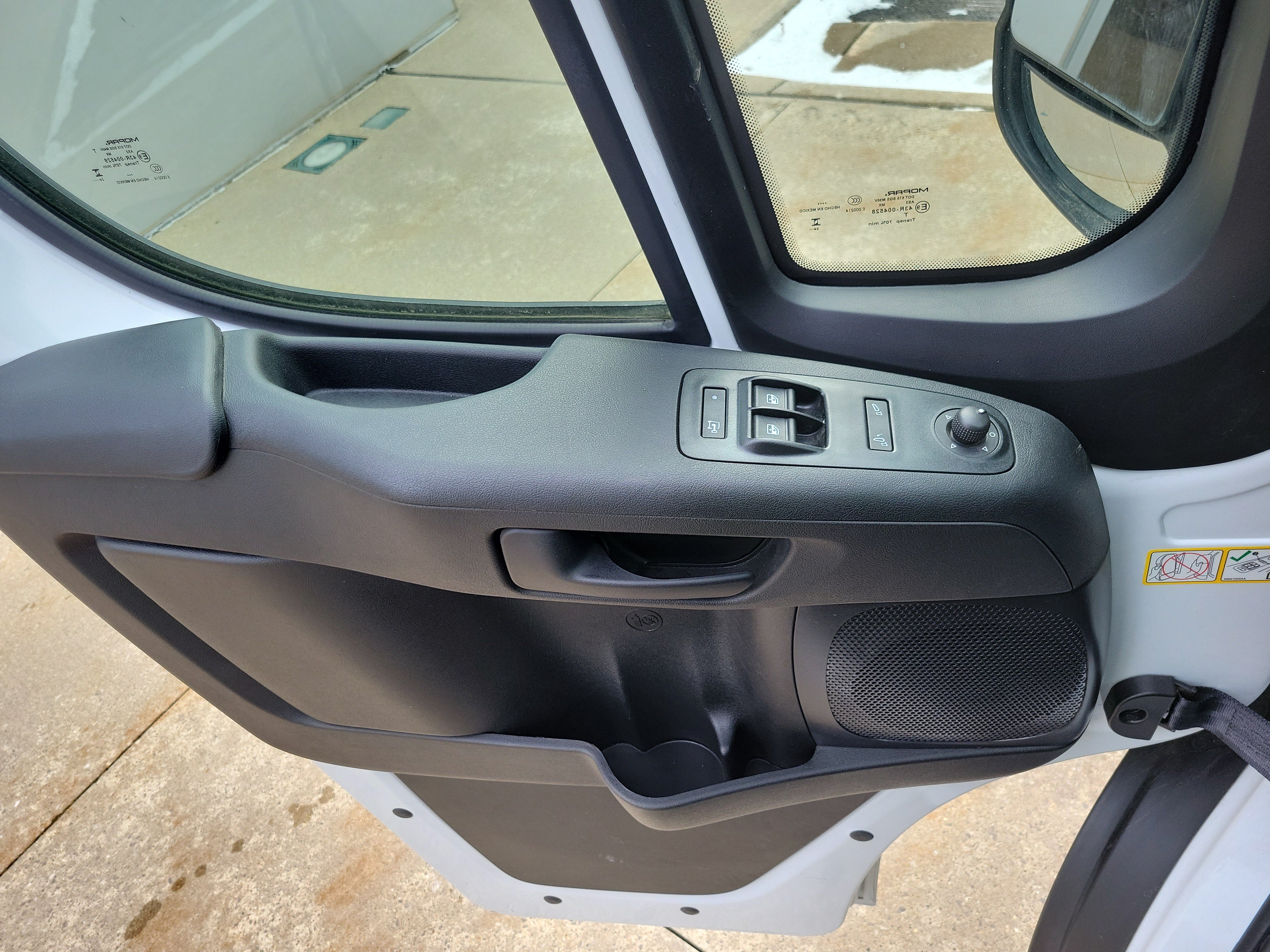 Used 2025 RAM ProMaster 3500 w/ Quick Order Package 22G SLT FWD image 7
