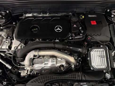 Used 2026 Mercedes-Benz GLB 250 image 32