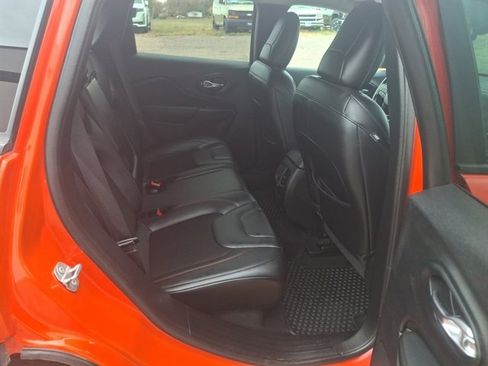 Used 2021 Jeep Cherokee Trailhawk image 14