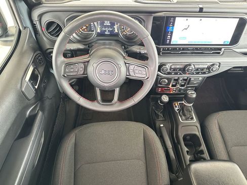 Used 2024 Jeep Wrangler Unlimited Rubicon w/ Safety Group image 16