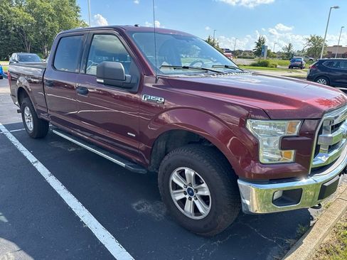 Used 2015 Ford F150 XLT w/ Equipment Group 301A Mid AWD/4WD image 3