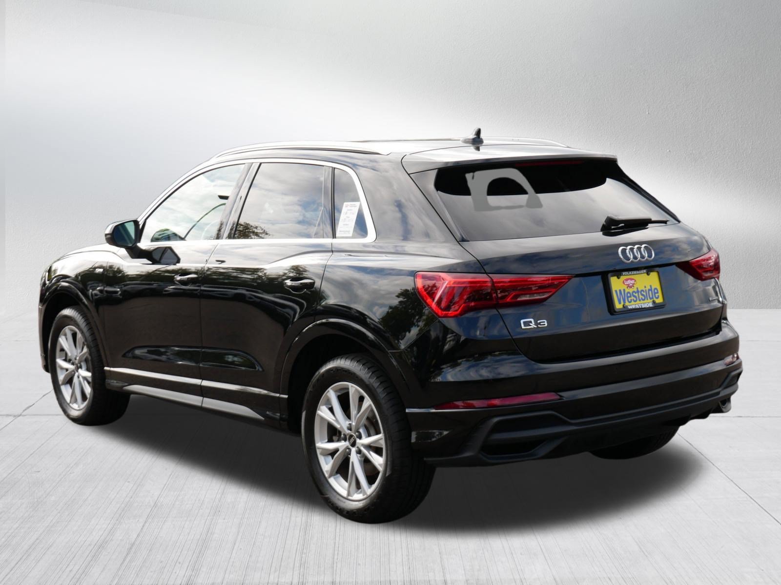 Used 2023 Audi Q3 2.0T Premium Plus w/ Premium Plus Package AWD/4WD image 5